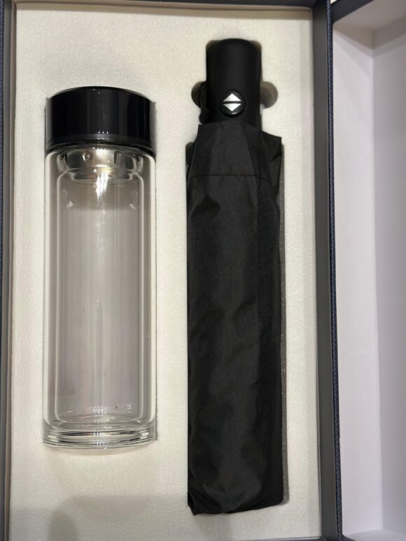 2 Piece Clear Bottle Set - Image 2